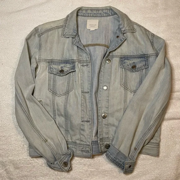 American Eagle Jean Jacket - Picture 2 of 3